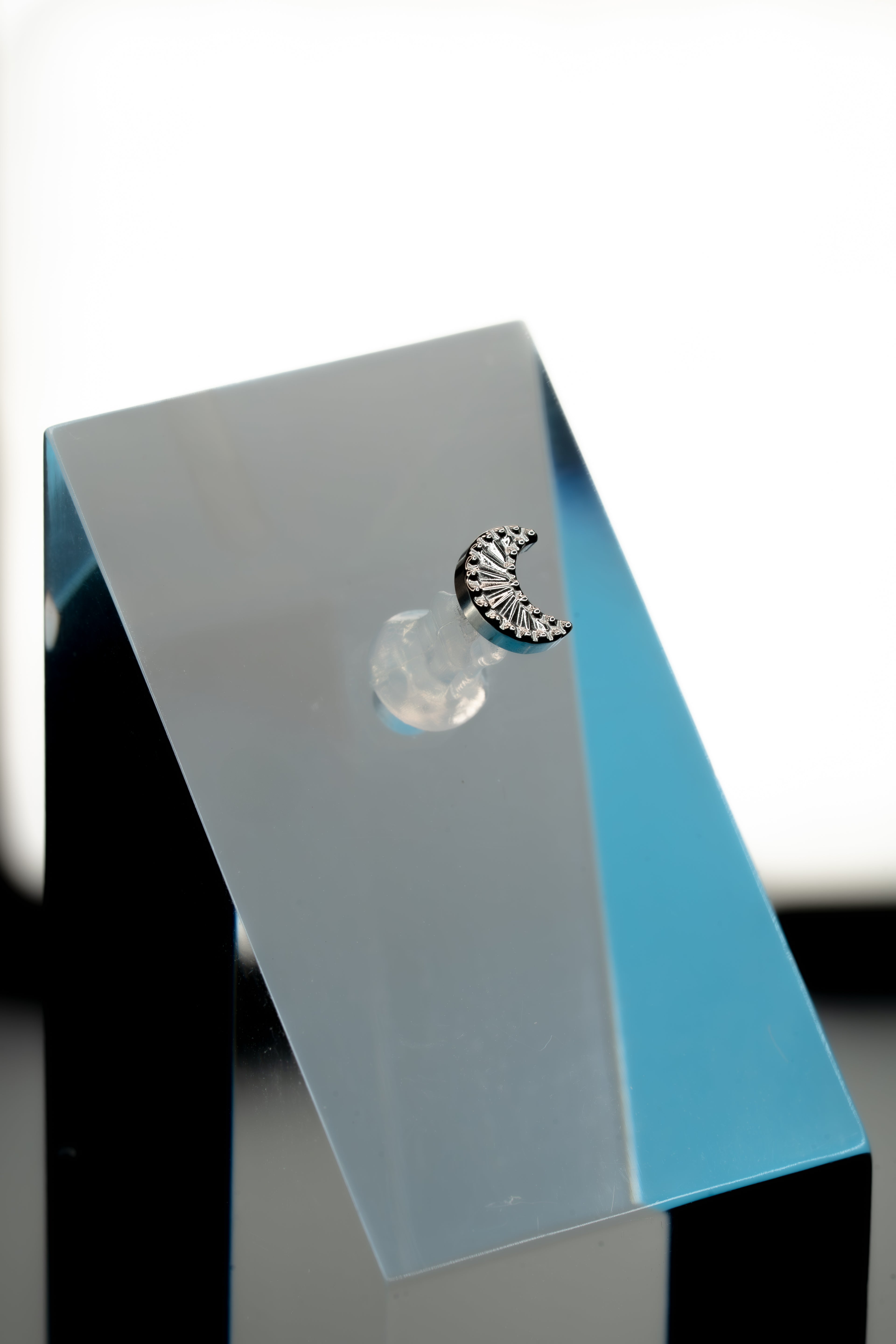 Craved Moon - Titânio