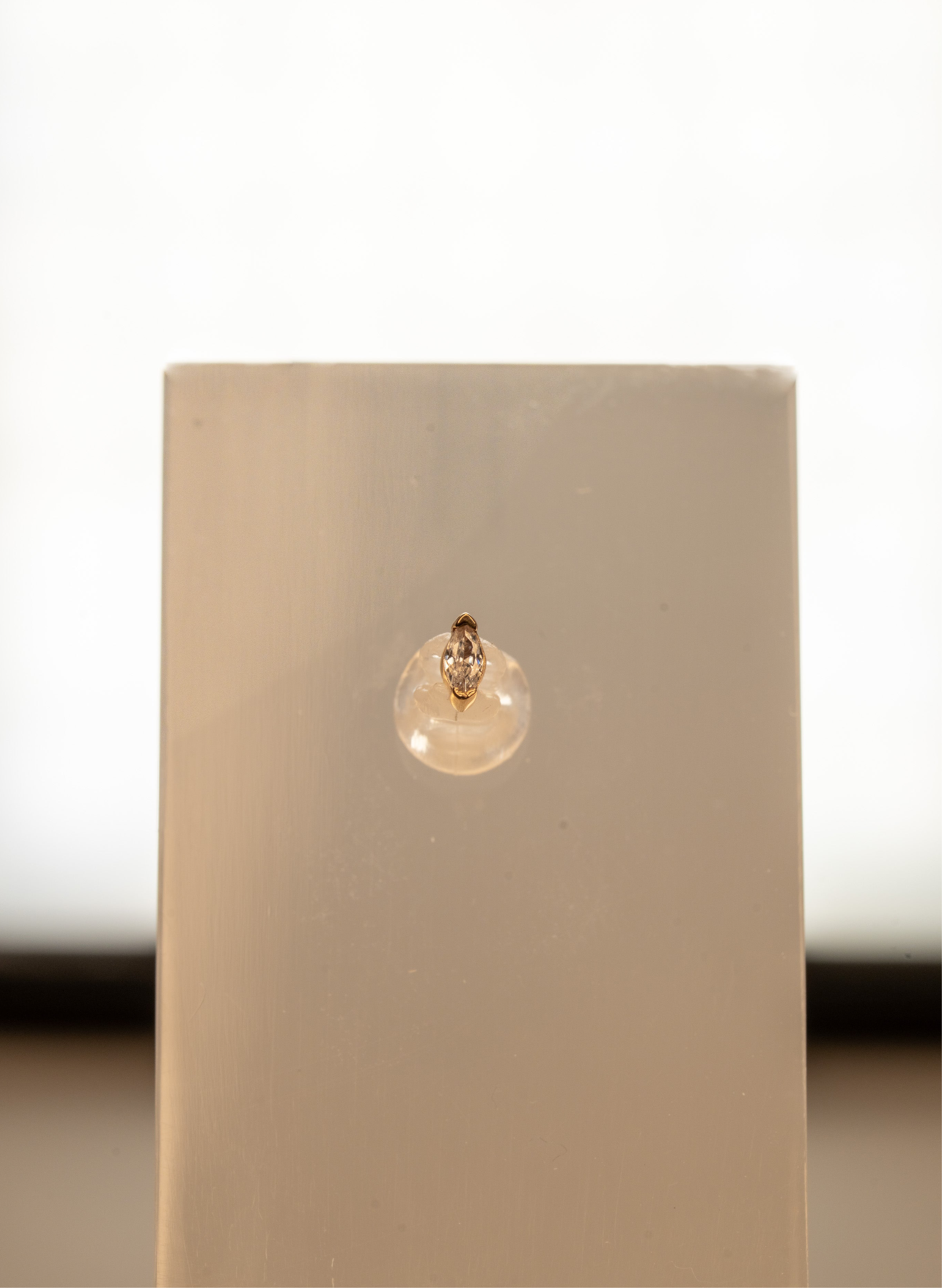 Navet com zircônia - Ouro 18k