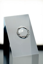 Argola esculpida - Titânio