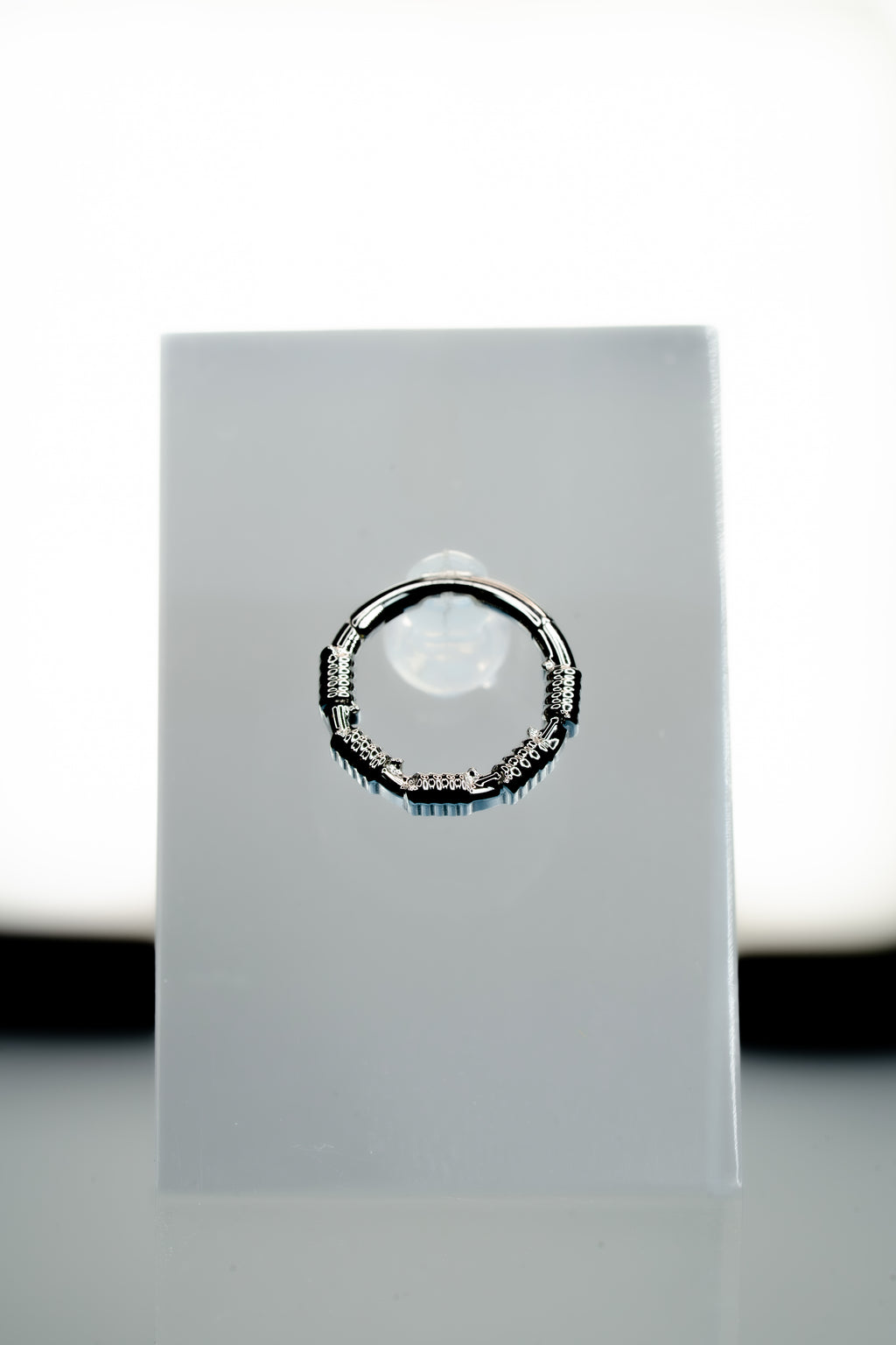 Arame Farpado - Titânio