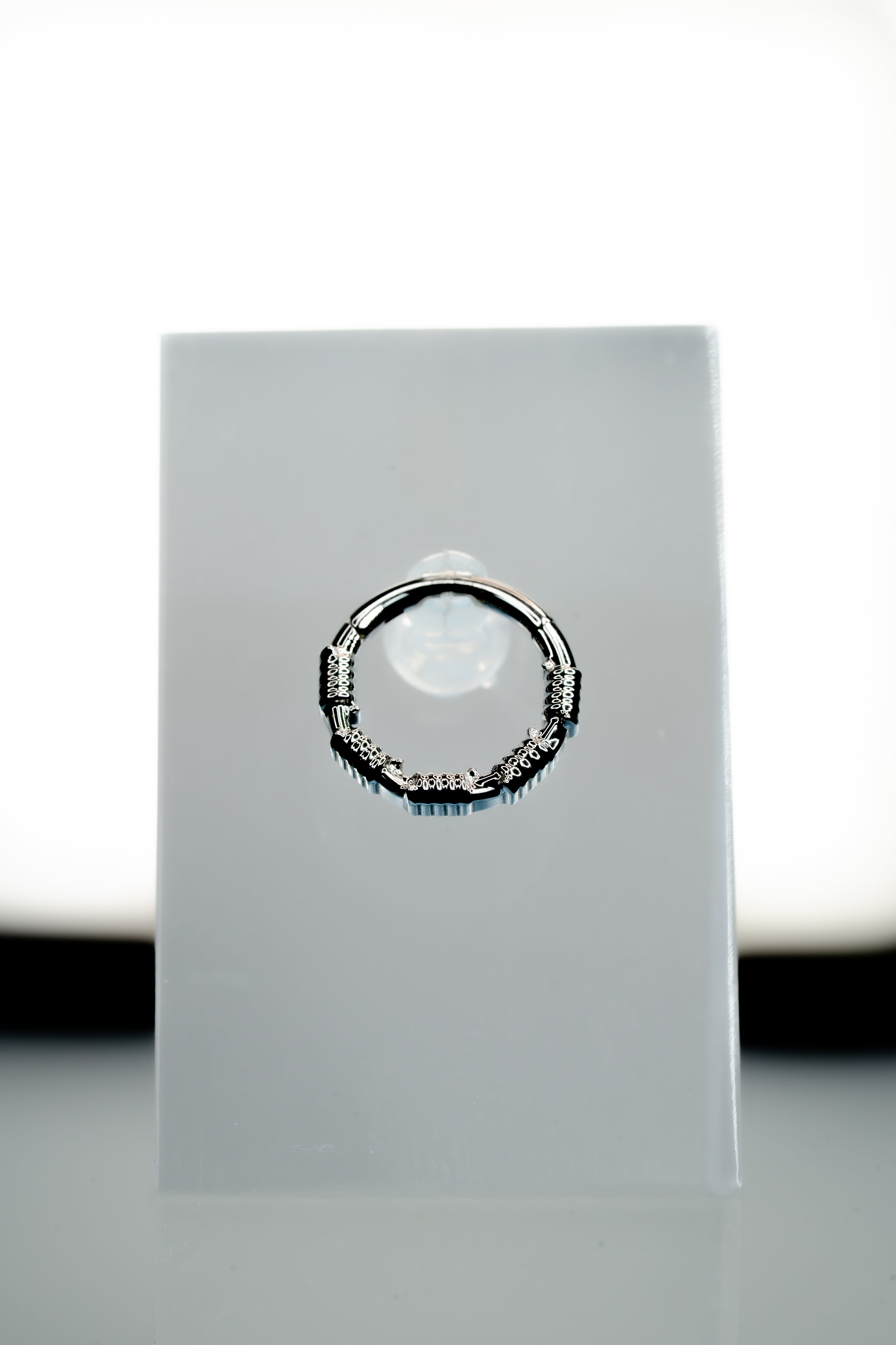 Arame Farpado - Titânio